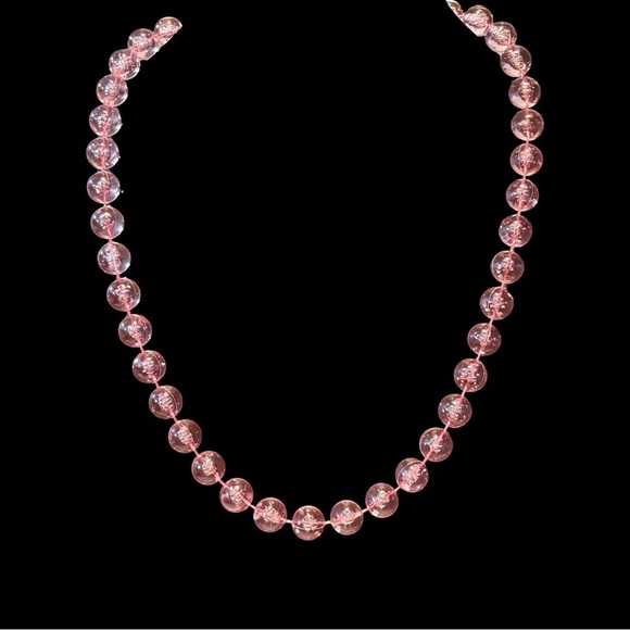 Vintage pink bubble lucite beaded necklace - Picture 3 of 7
